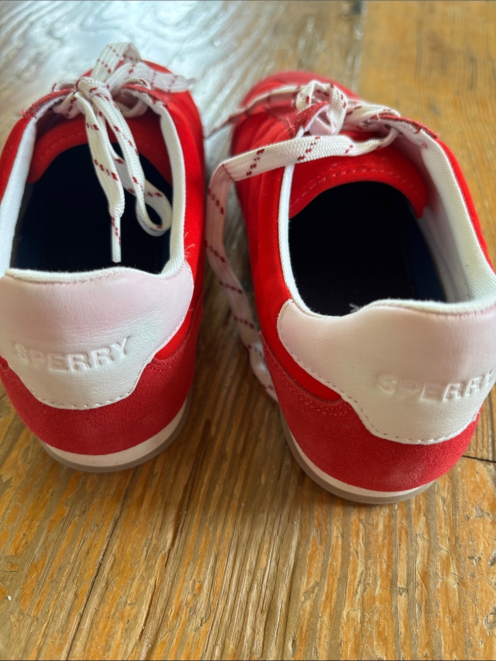 Sperry women’s Red Canvas & Suede Low-Top Sneakers - Picture 2 of 4